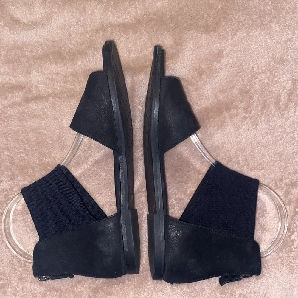 Eileen Fisher NuBuck Black suede Flat Sandals